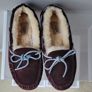 UGG Dakota Dark Brown‎ Suede Moccasin Slippers Women Size 7